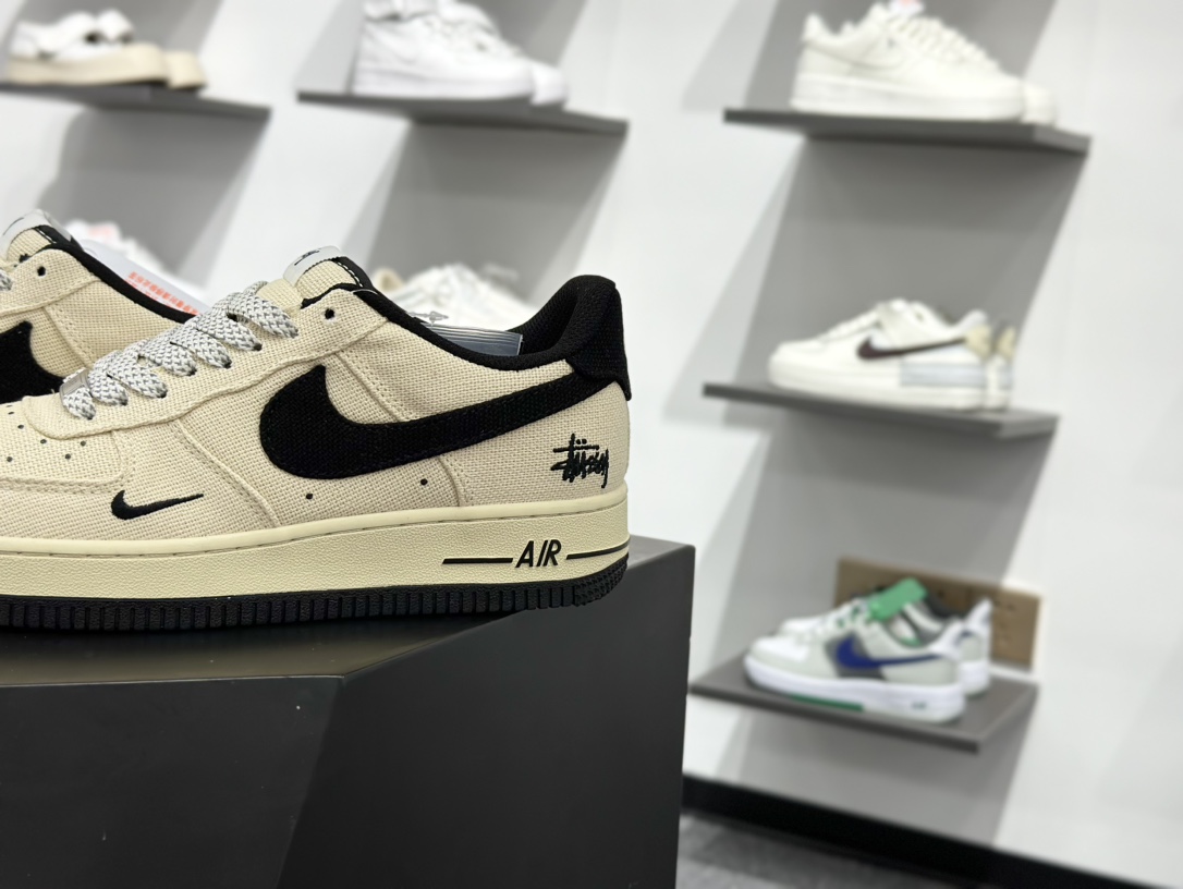 Nike Air Force 1 Low 07 x Stussy 米黑帆布小钩满天星 XX3168-153