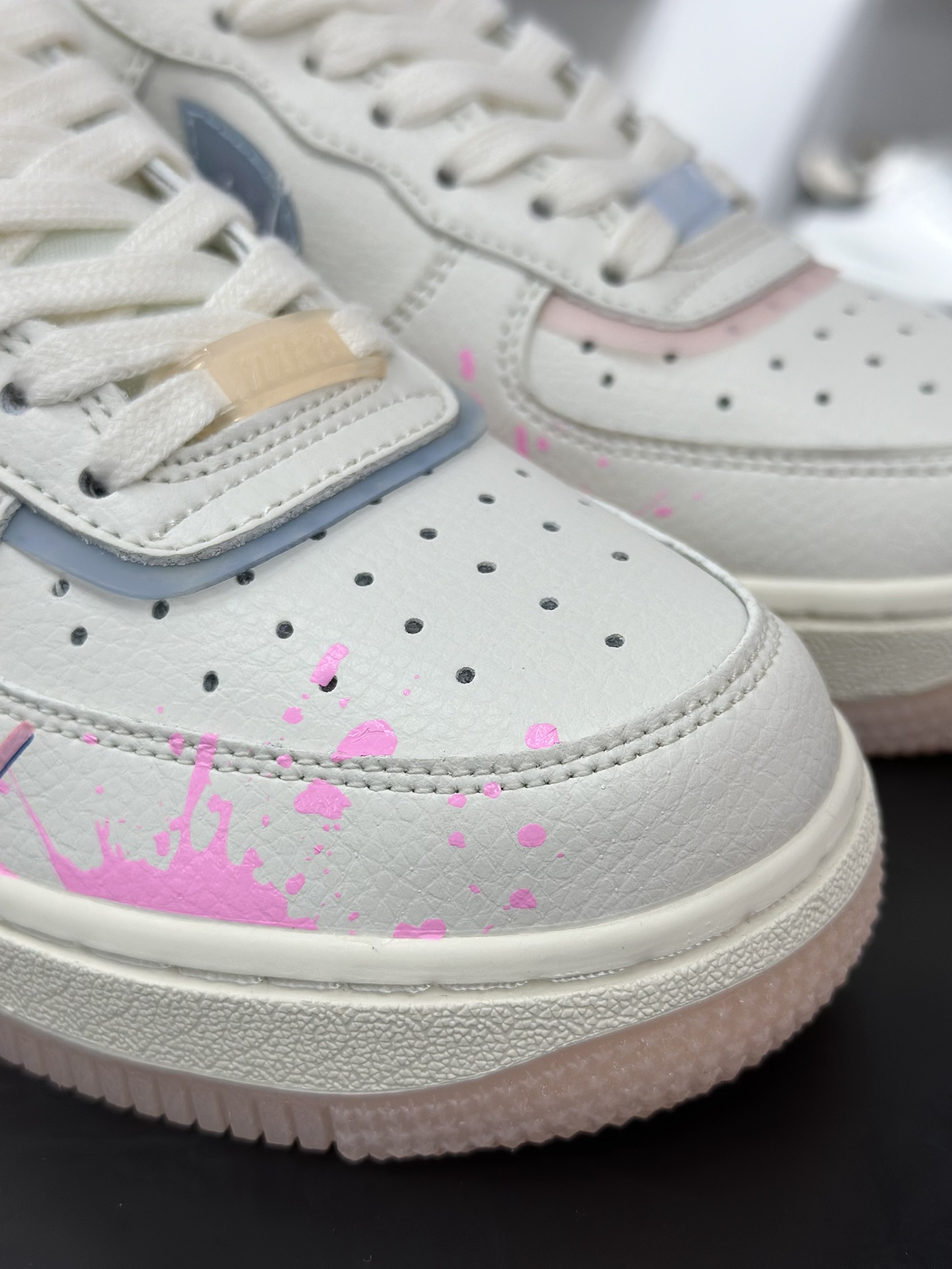 260 Nike Air Force 1 Low 07 米粉蓝涂鸦双小钩 CW1574-058