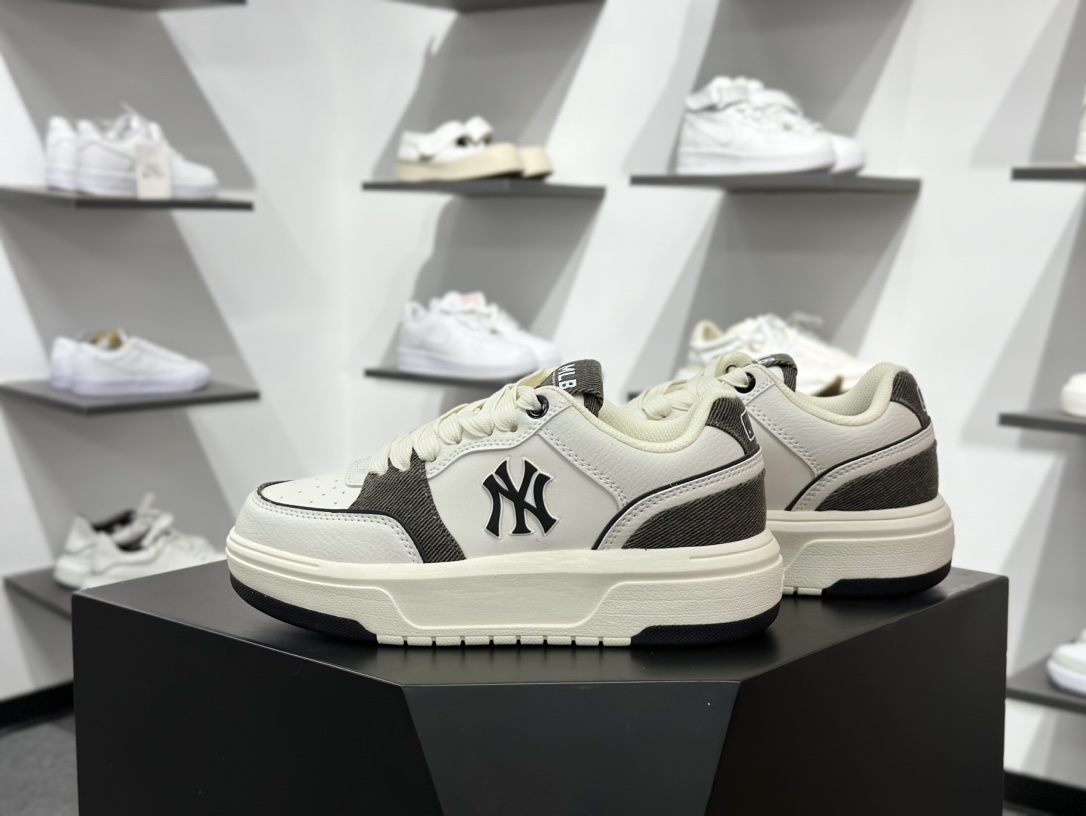 New York Yankees x MLB Chunky Liner Low 洋基队学长鞋系列低帮老爹风轻量增高厚底百搭休闲运动板鞋 3ASXD015N