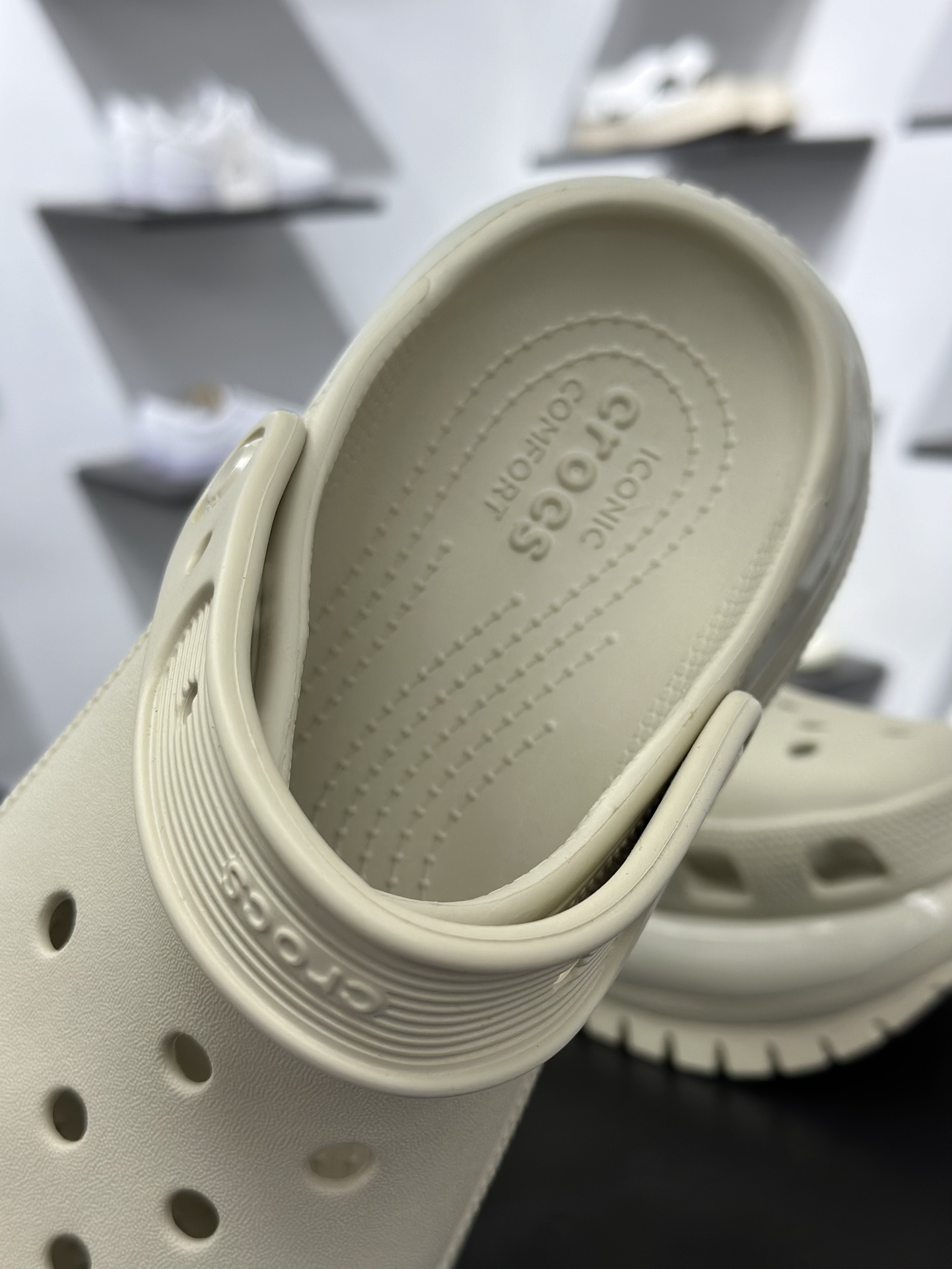 Crocs Classic Cl卡骆驰光轮休闲沙滩洞洞鞋拖鞋凉鞋 透明防水袋包装