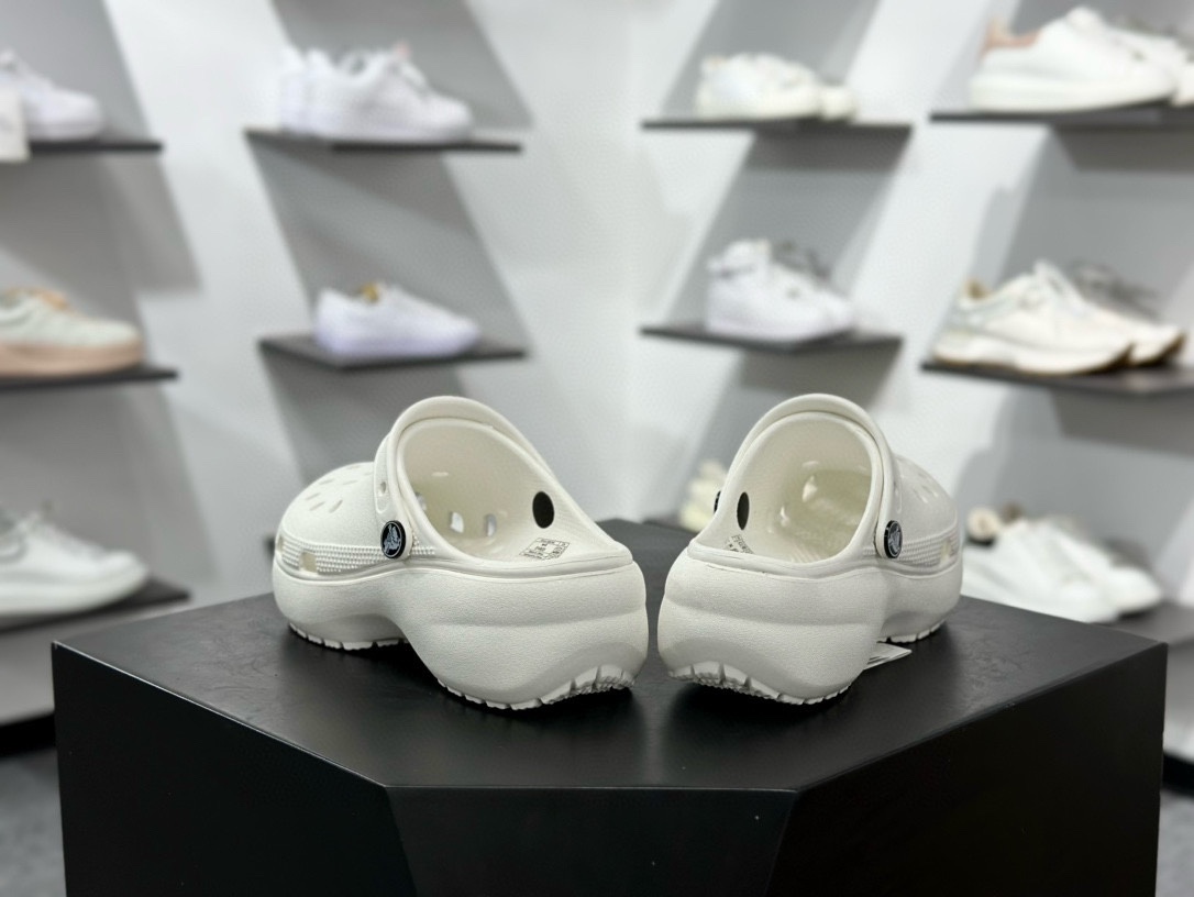 卡骆驰/Crocs Classic Platform ClSandals 经典平台系列云朵松糕厚底沙滩涉水百搭凉鞋