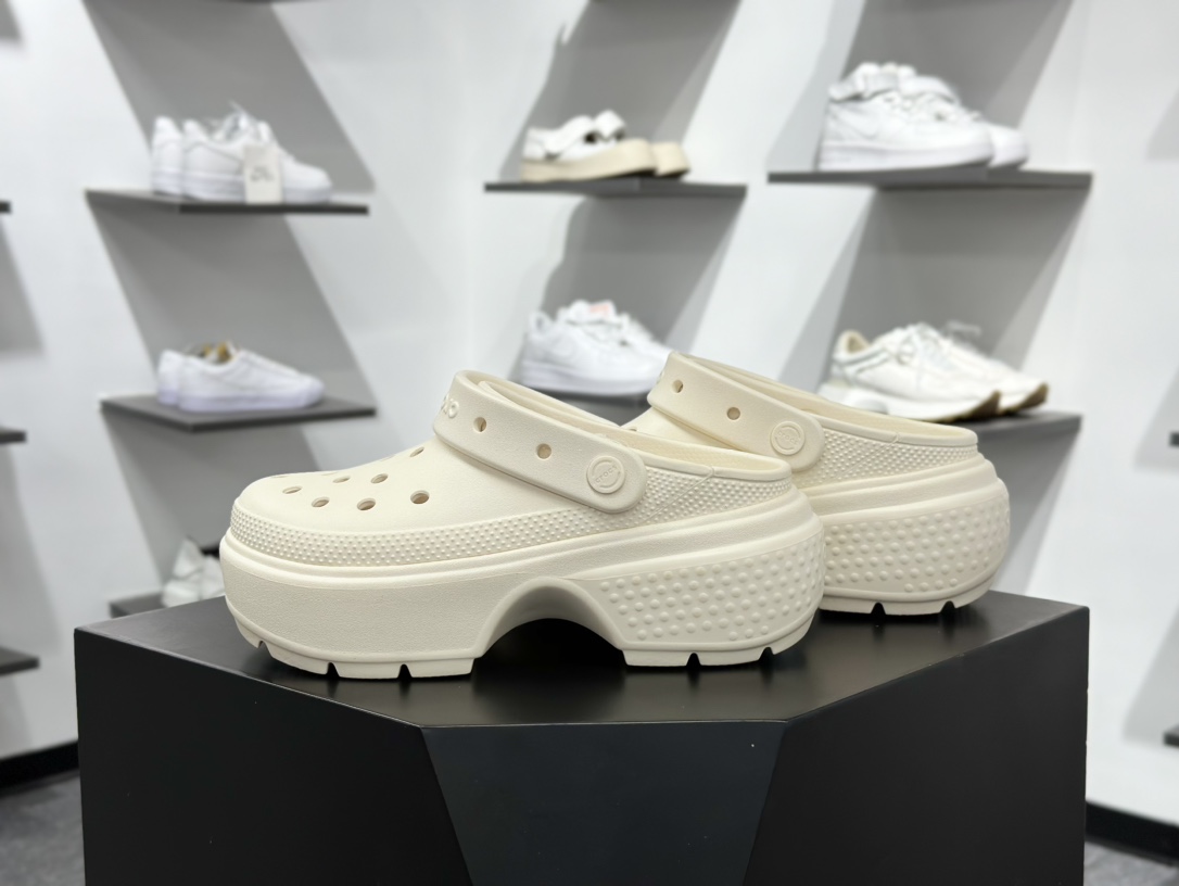 Crocs 卡骆驰 雪屋款 超轻Croslite专利材料打造