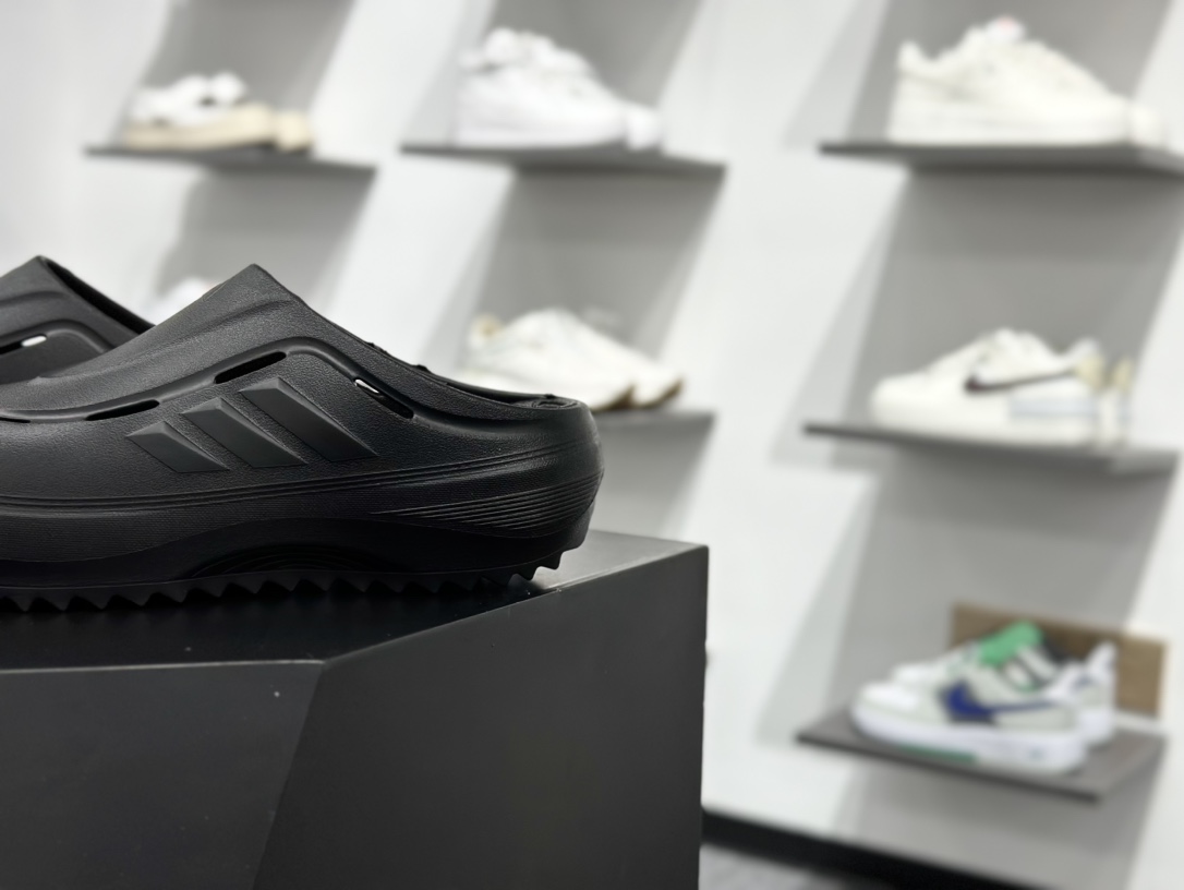 阿迪达斯 Adidas 波波凉鞋 OZWAVE CL波波凉鞋 沙滩拖鞋 稳定缓震回弹厚底老爹拖鞋 JR6761
