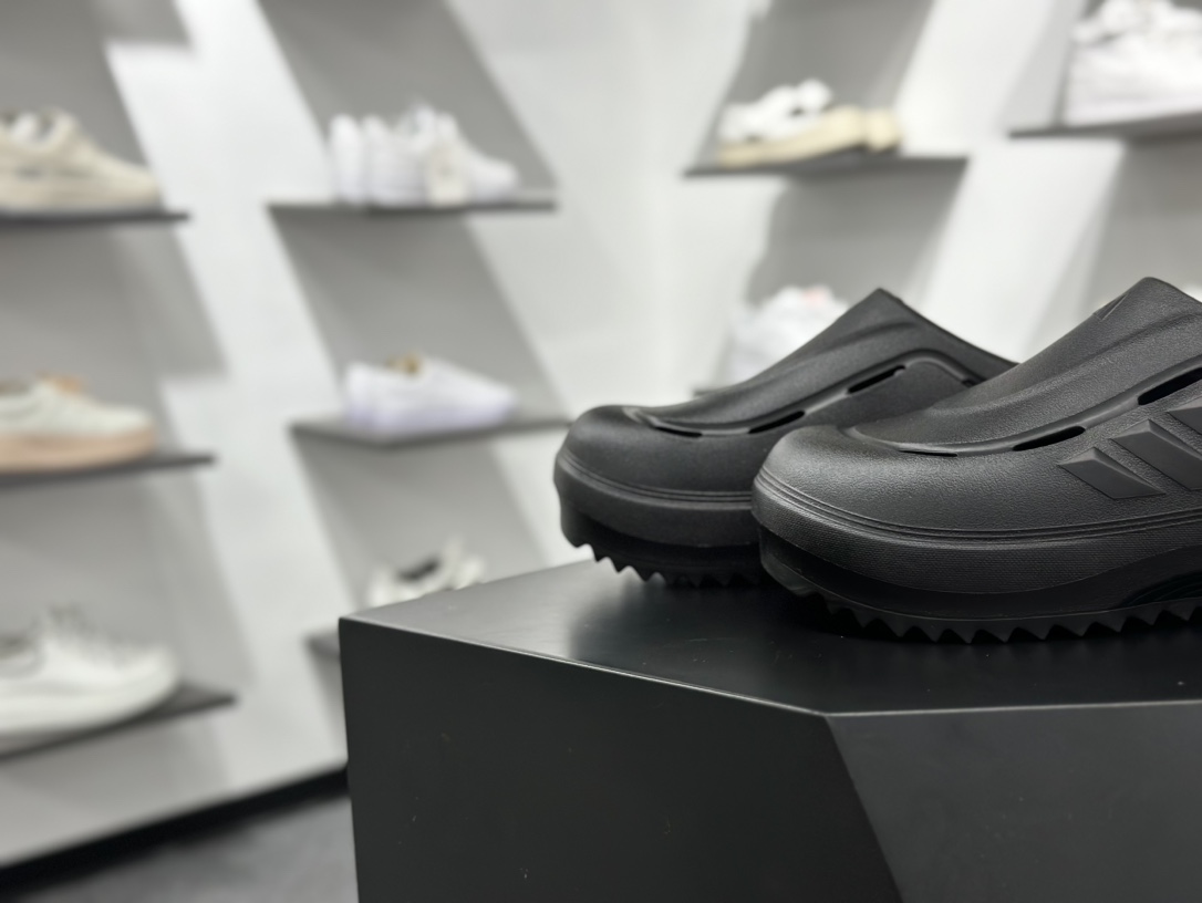 阿迪达斯 Adidas 波波凉鞋 OZWAVE CL波波凉鞋 沙滩拖鞋 稳定缓震回弹厚底老爹拖鞋 JR6761