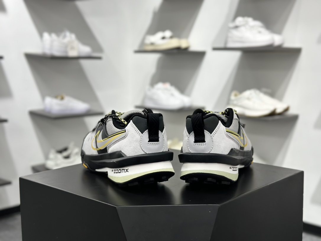 Sacai x Nike Zegamadome SP 联名款 机能风休闲运动鞋 HQ8618-003