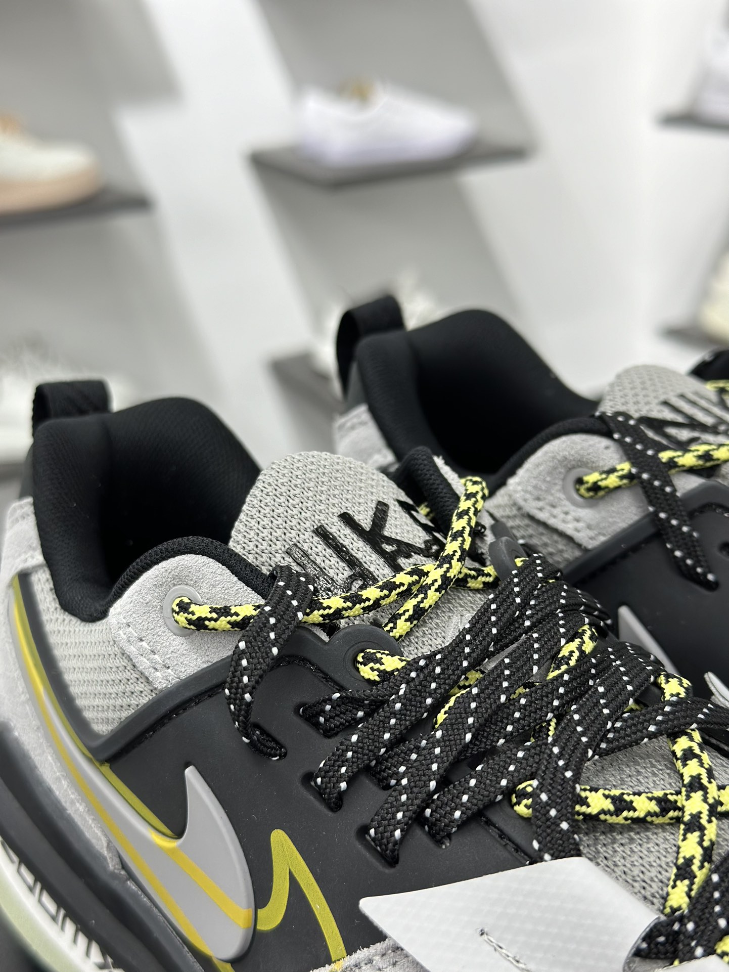Sacai x Nike Zegamadome SP 联名款 机能风休闲运动鞋 HQ8618-003