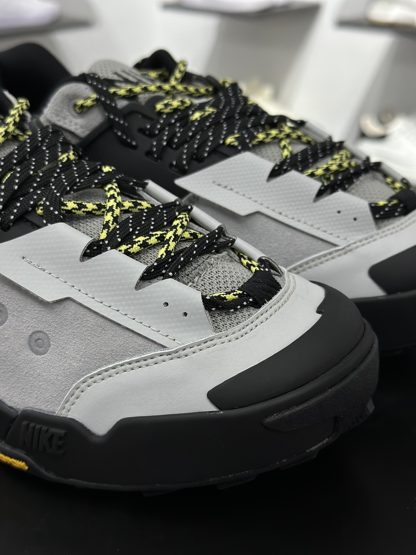 Sacai x Nike Zegamadome SP 联名款 机能风休闲运动鞋 HQ8618-003