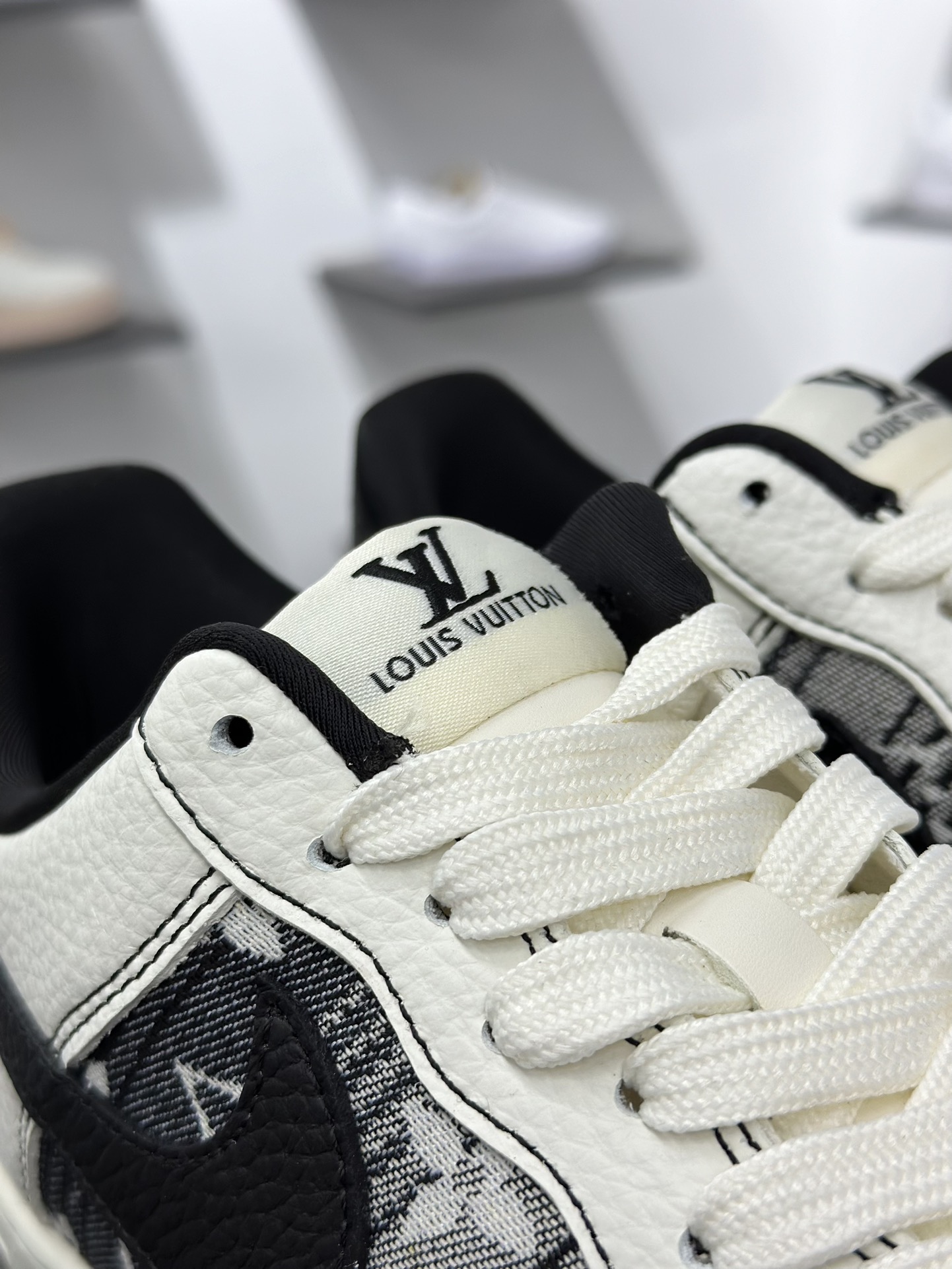 Nike Air Force 1 Low 07 x Louis Vuitton 白黑 BZ6808-103