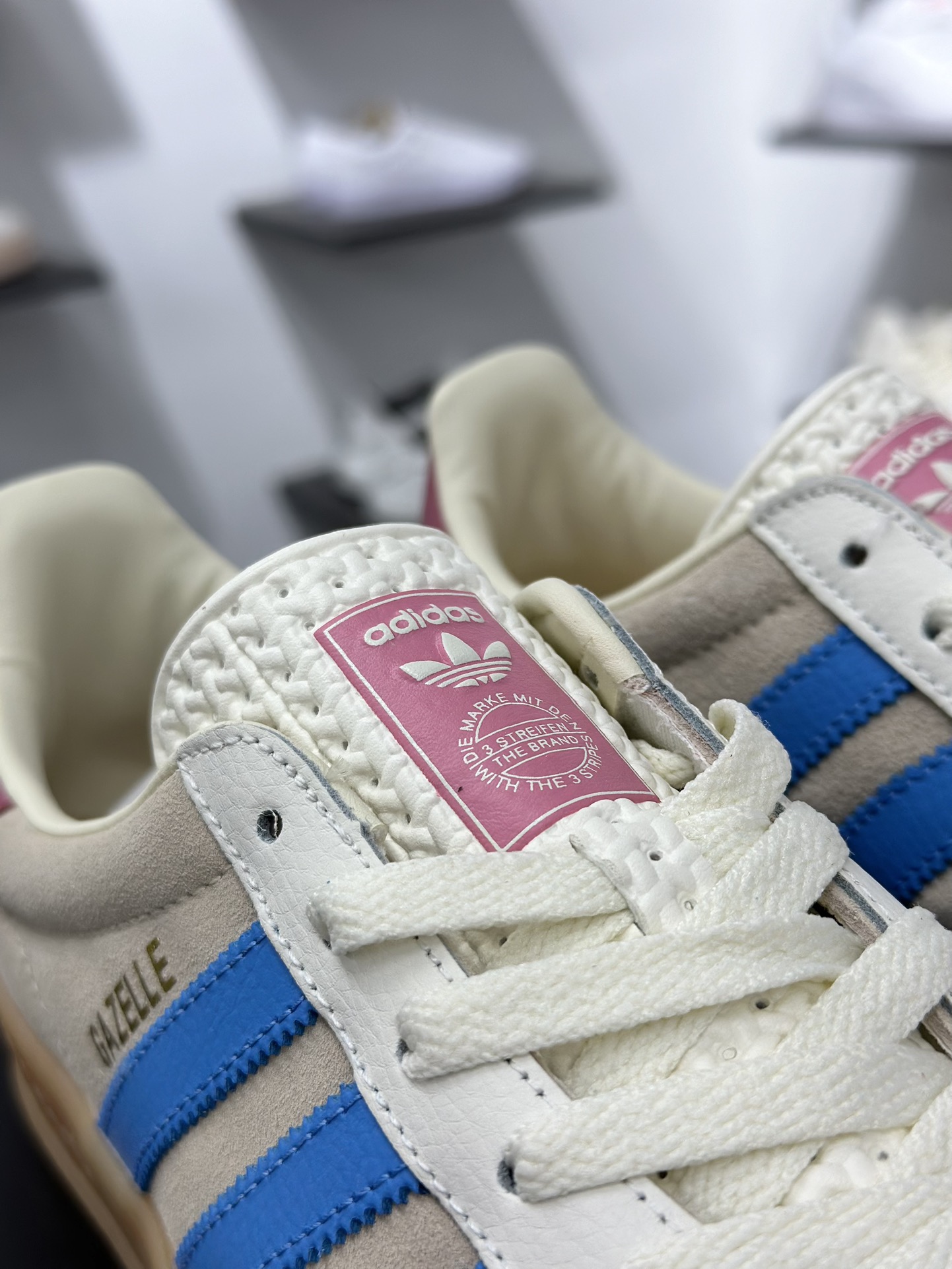 adidas Originals Gazelle INdoor 粉蓝 三叶草休闲防滑耐磨低帮板鞋 JQ0010