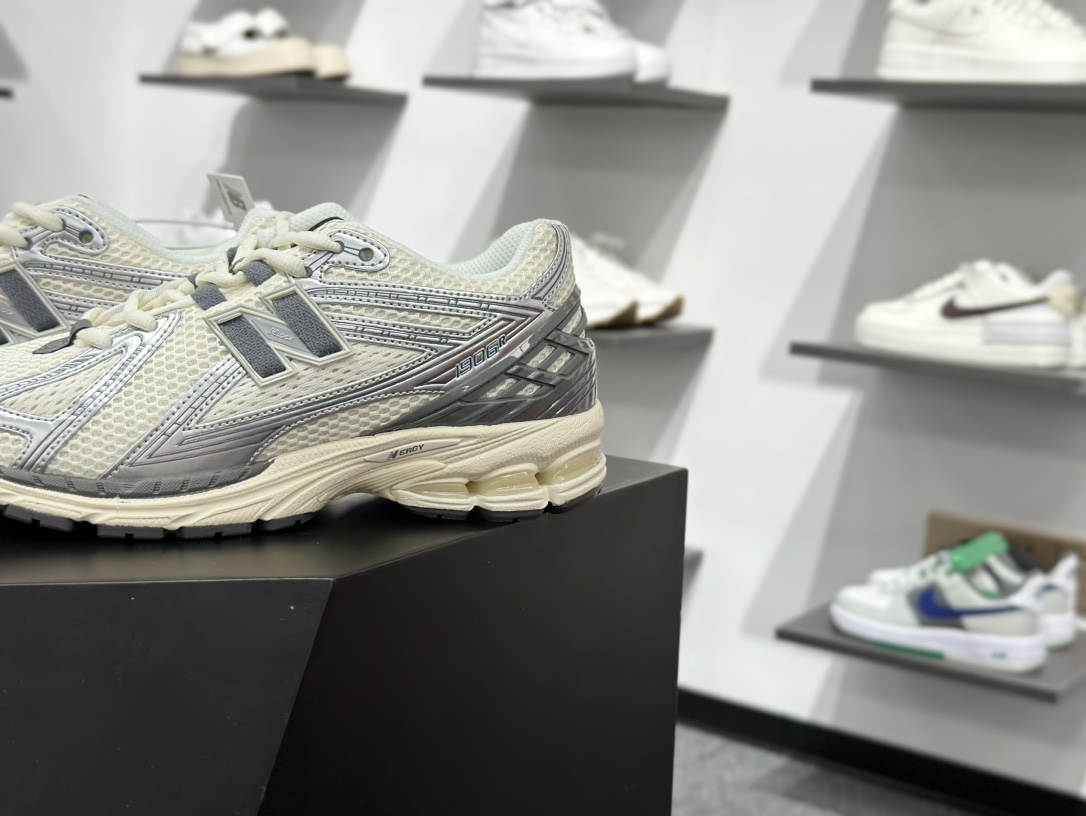 NB新百伦New Balance M1906R 系列复古老爹风休闲运动慢跑鞋 M1906RFS