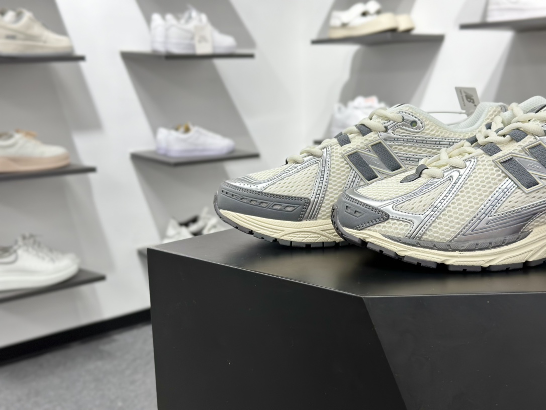 NB新百伦New Balance M1906R 系列复古老爹风休闲运动慢跑鞋 M1906RFS