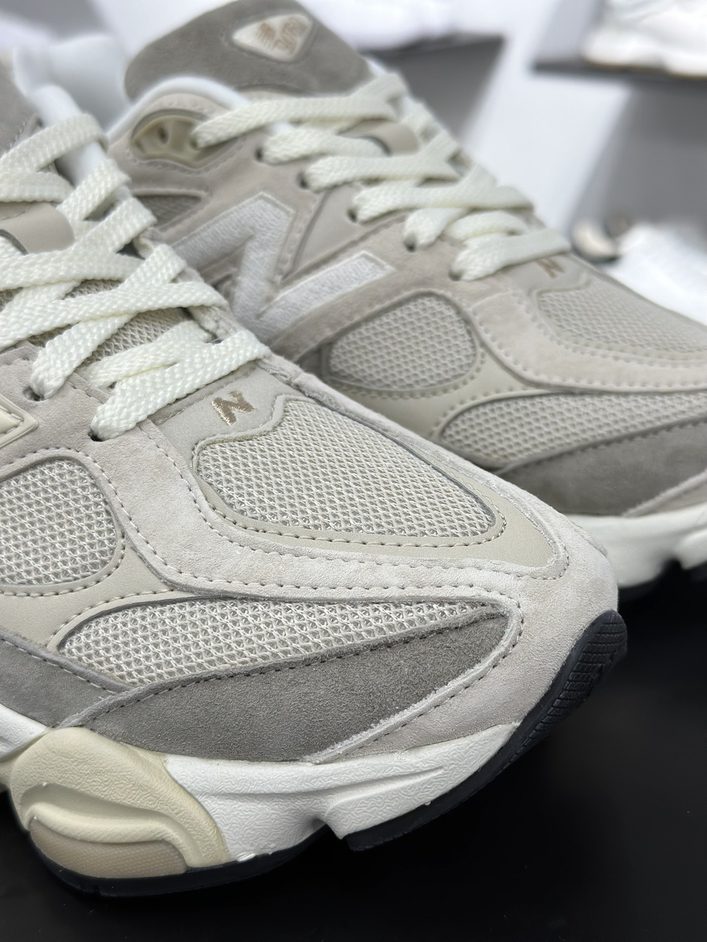 New Balance NB9060 联名款 复古休闲运动慢跑鞋 米灰色 U9060JBC