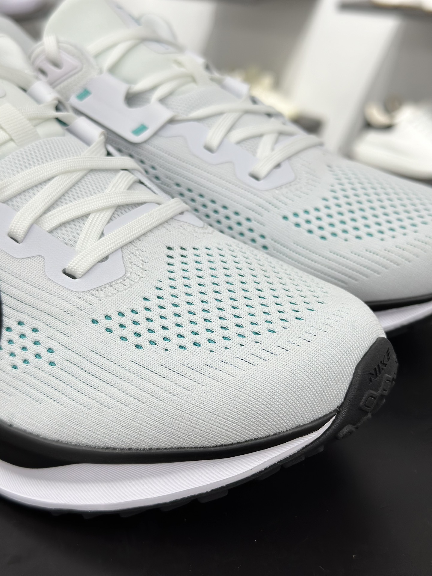 NIKE QUEST 6 全新跑鞋网面透气 时尚休闲跑步鞋 FD6033-105