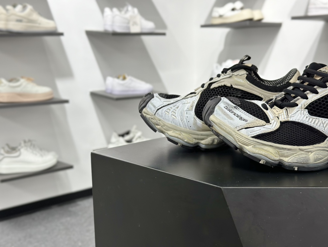 Balenciaga Stapler Low Sneaker 订书机 巴黎世家全新十四代半潮流跑鞋 803682 W3ST4 0510