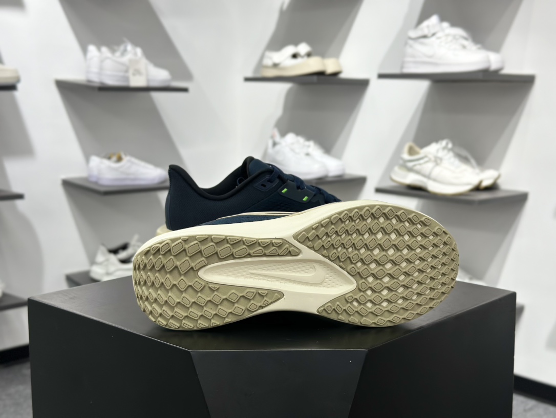 Nike Quest 6极速6代 网面透气 时尚休闲跑步鞋 FD6033