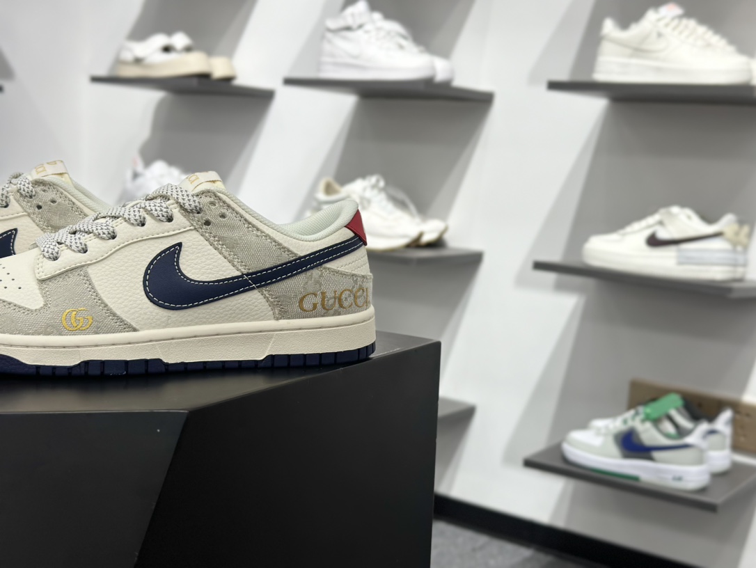 Nike SB Dunk Low x GUCCI 白黄蓝满天星 FC1688-225