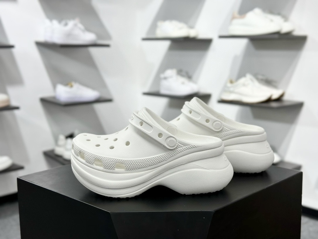 卡骆驰/Crocs Baya Platform ClSandals 巴亚系列鲸鱼松糕厚底洞洞拖鞋式凉鞋