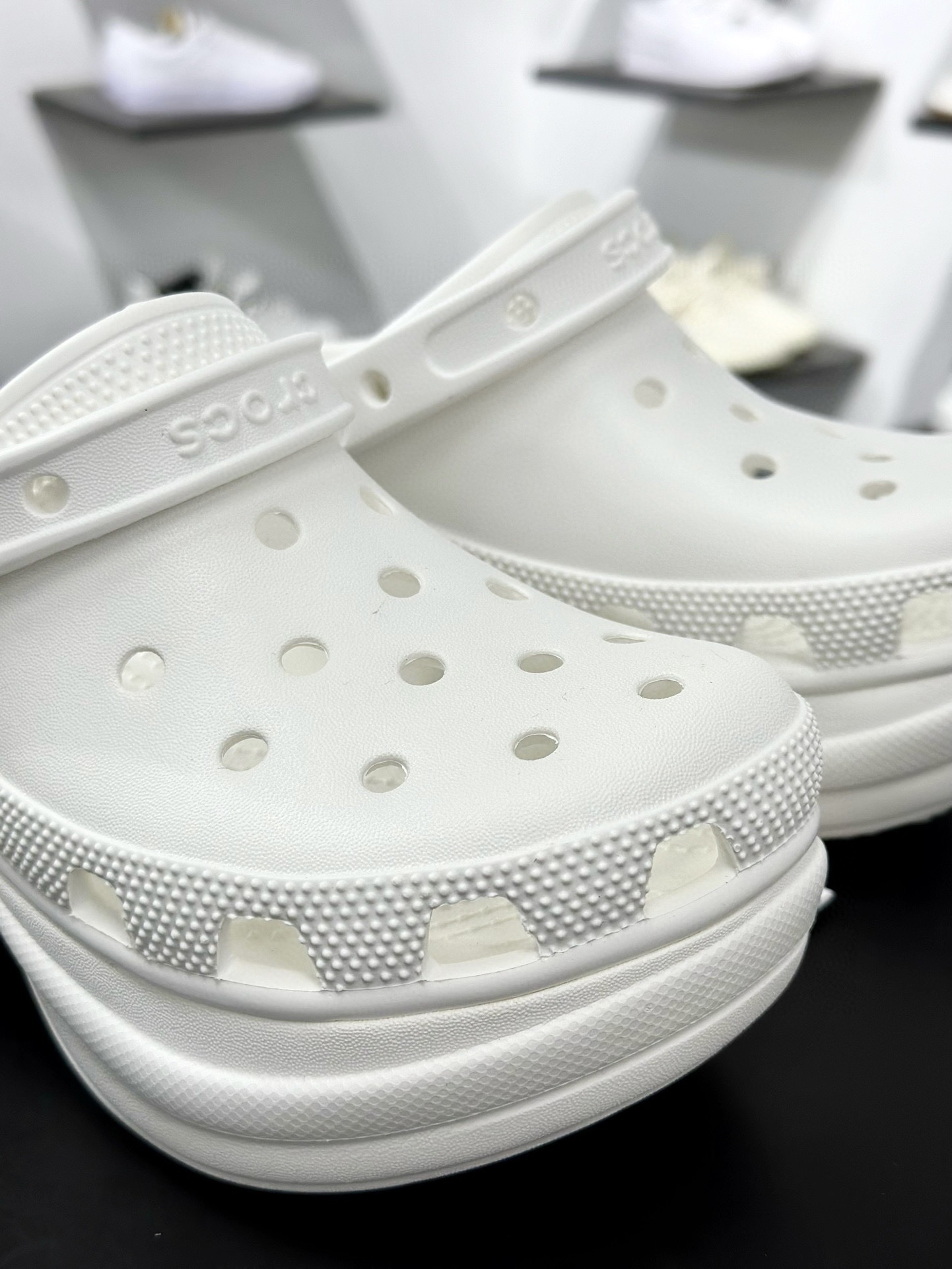 卡骆驰/Crocs Baya Platform ClSandals 巴亚系列鲸鱼松糕厚底洞洞拖鞋式凉鞋