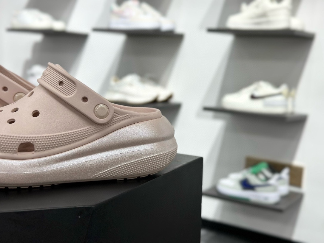 卡骆驰/Crocs Stomp ClSandals 顿足系列泡芙松糕厚底休闲洞洞拖鞋式凉鞋