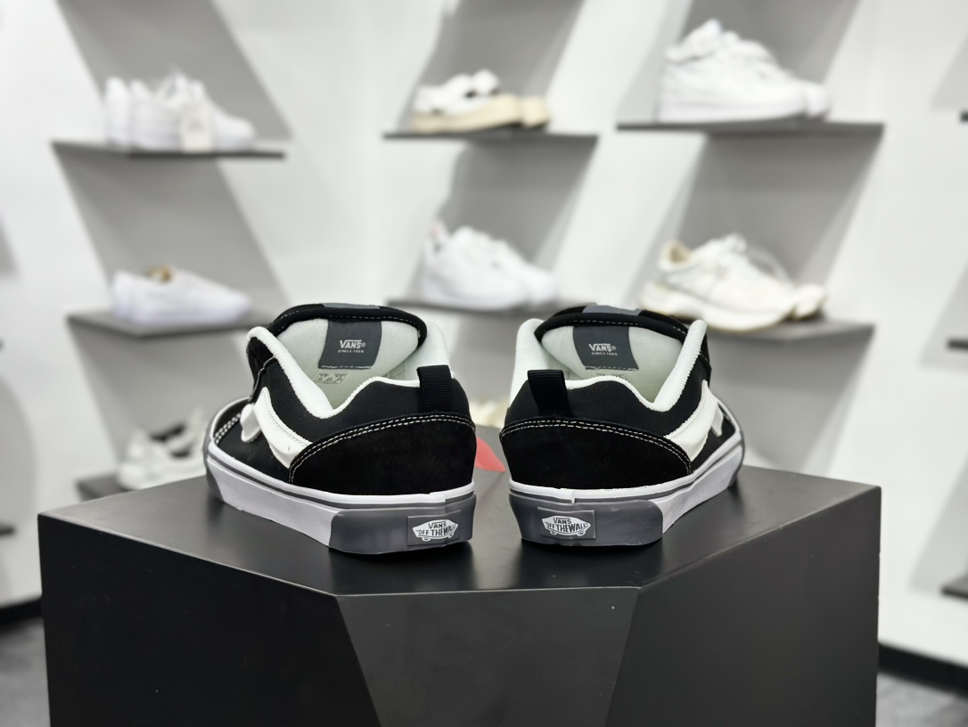 Vans Knu Skool 黑灰 万斯低帮复古休闲胖胖面包鞋
