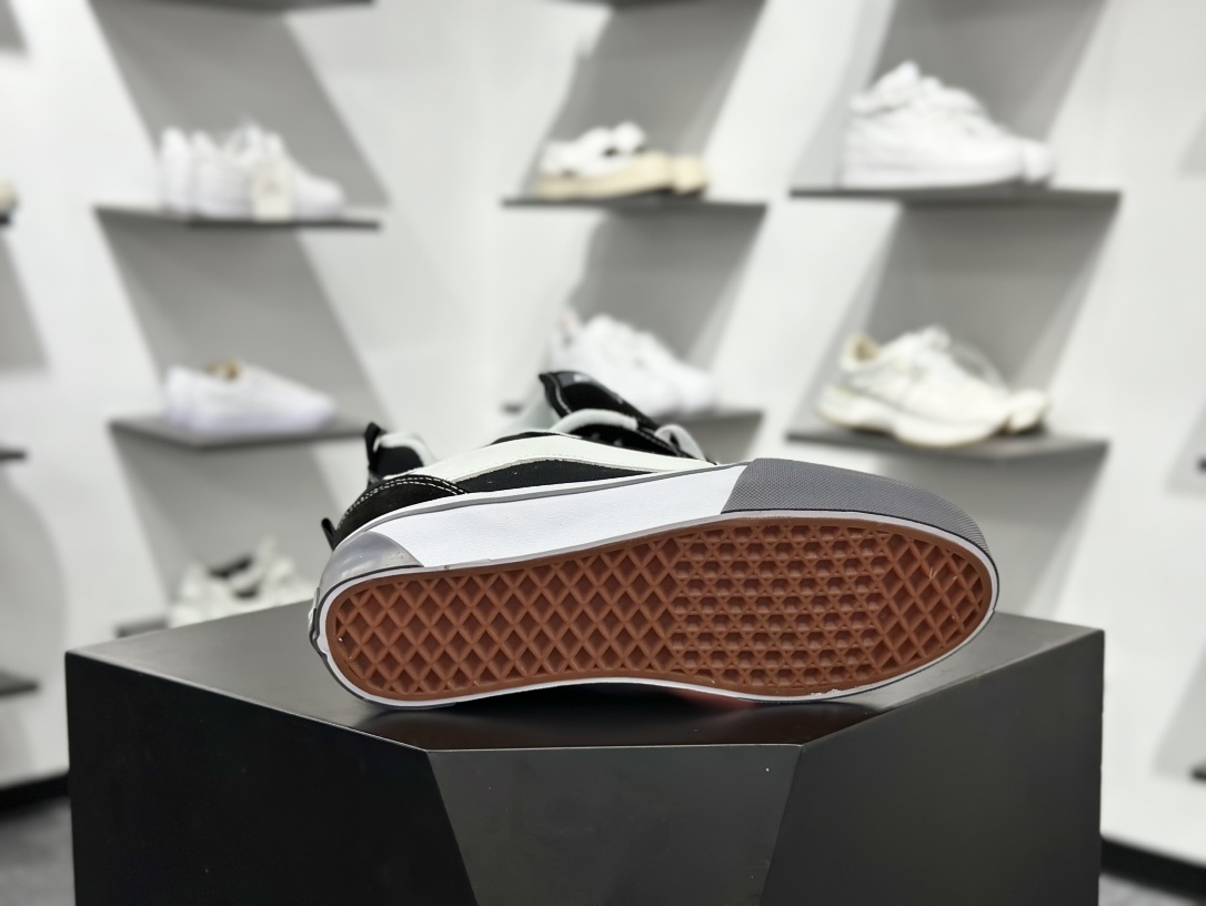 Vans Knu Skool 黑灰 万斯低帮复古休闲胖胖面包鞋