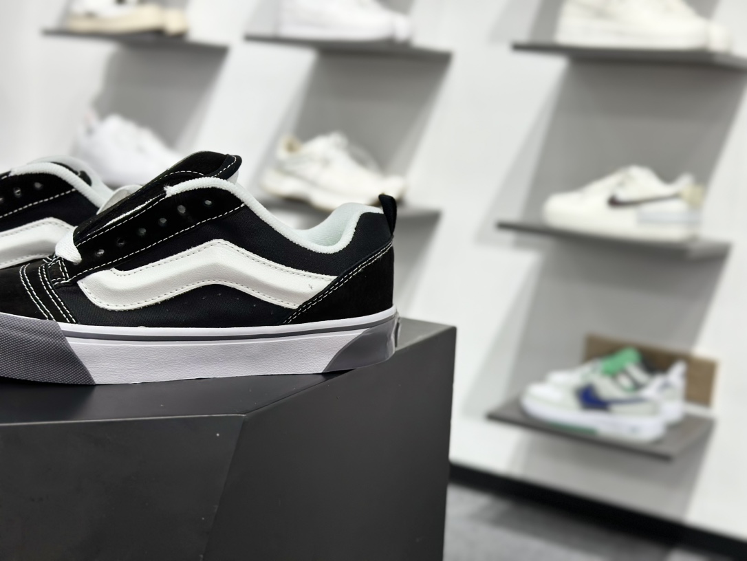 Vans Knu Skool 黑灰 万斯低帮复古休闲胖胖面包鞋