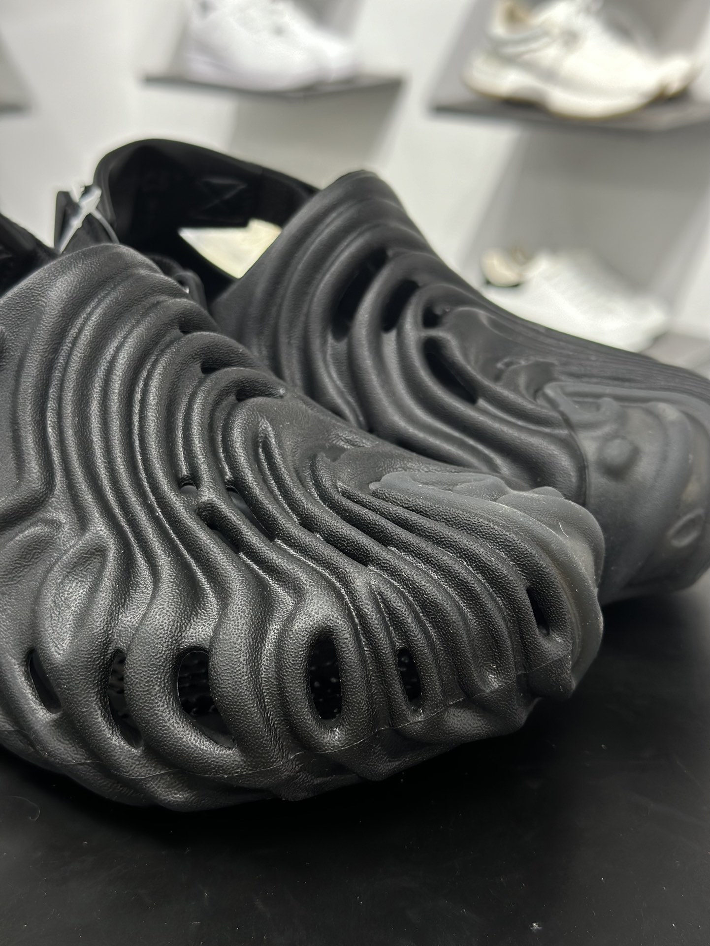 CLOT x Crocs Classic ClSandals 经典木屐系列夏日沙滩室内外穿搭休闲涉水洞洞鞋凉拖鞋