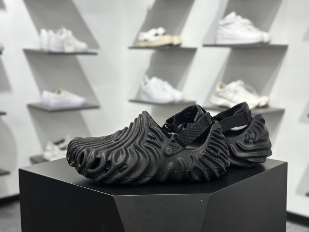CLOT x Crocs Classic ClSandals 经典木屐系列夏日沙滩室内外穿搭休闲涉水洞洞鞋凉拖鞋