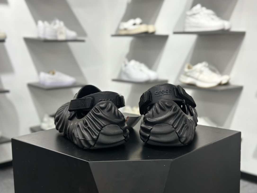 CLOT x Crocs Classic ClSandals 经典木屐系列夏日沙滩室内外穿搭休闲涉水洞洞鞋凉拖鞋