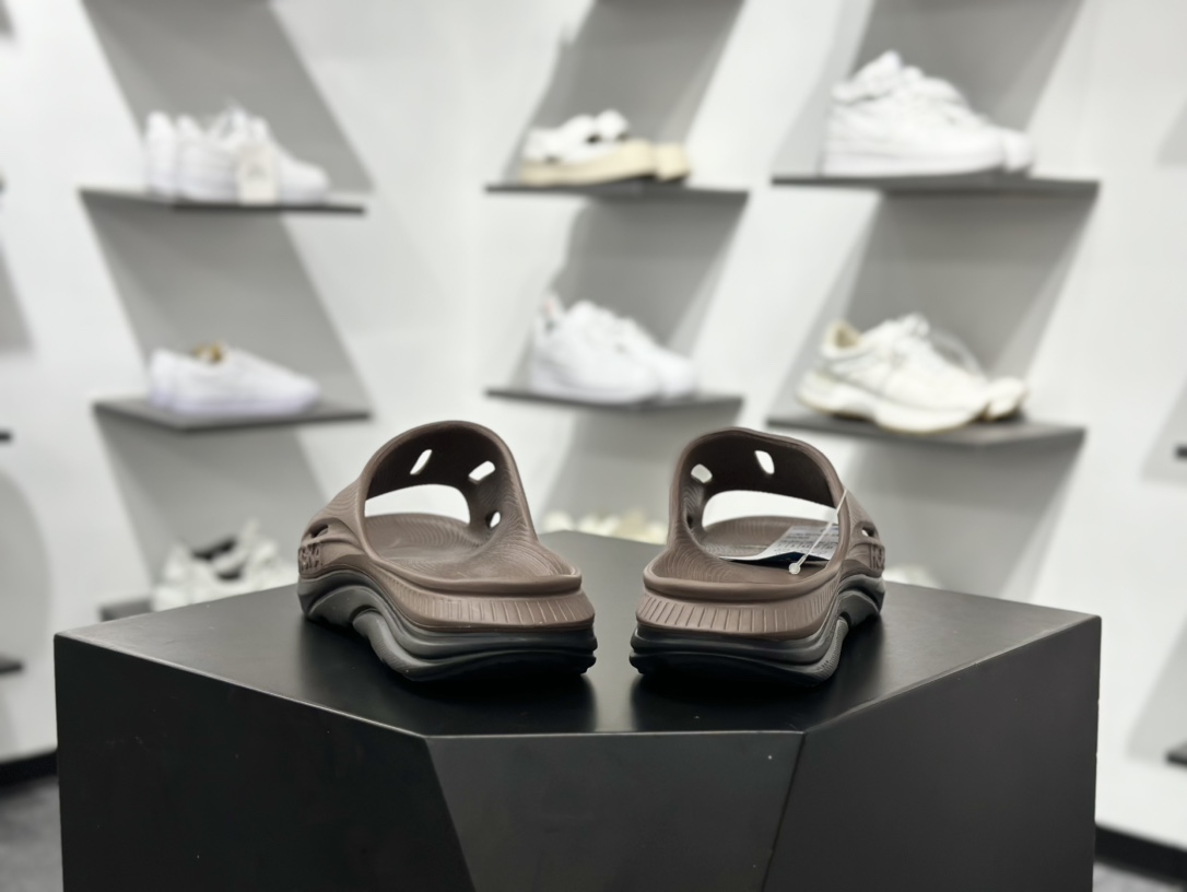 HOKA ONE ORA Recovery Slide 3 运动拖鞋