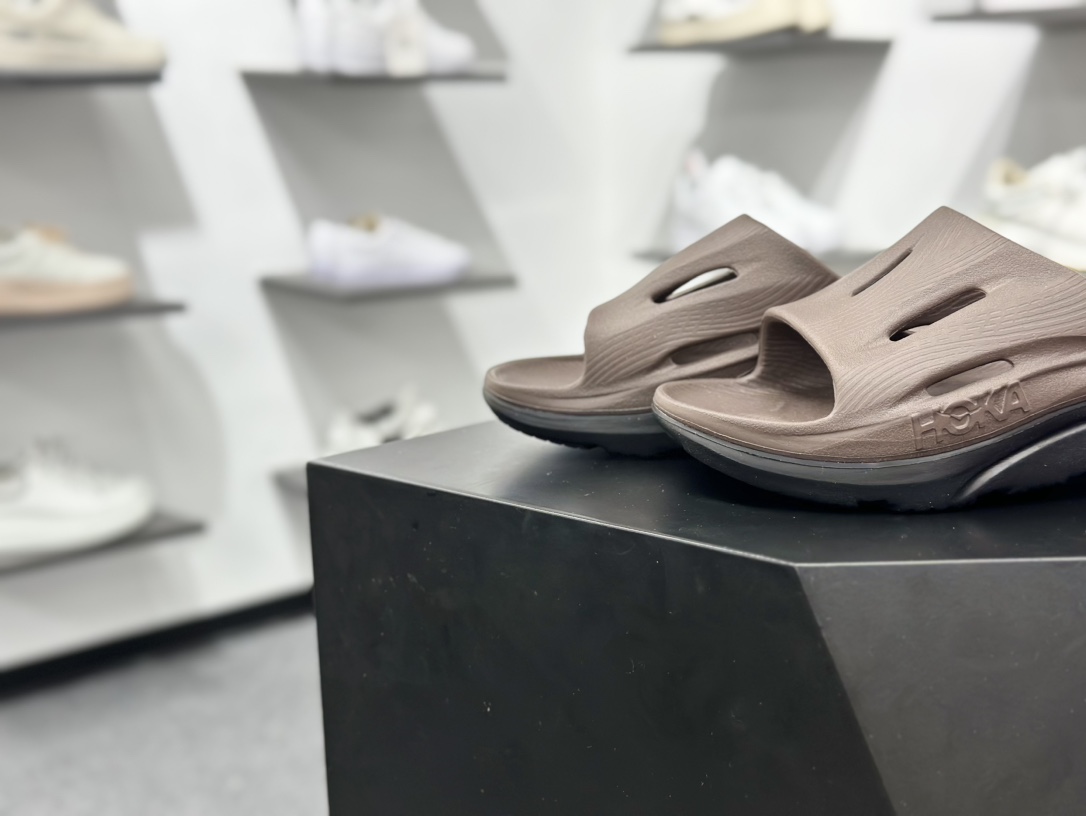 HOKA ONE ORA Recovery Slide 3 运动拖鞋