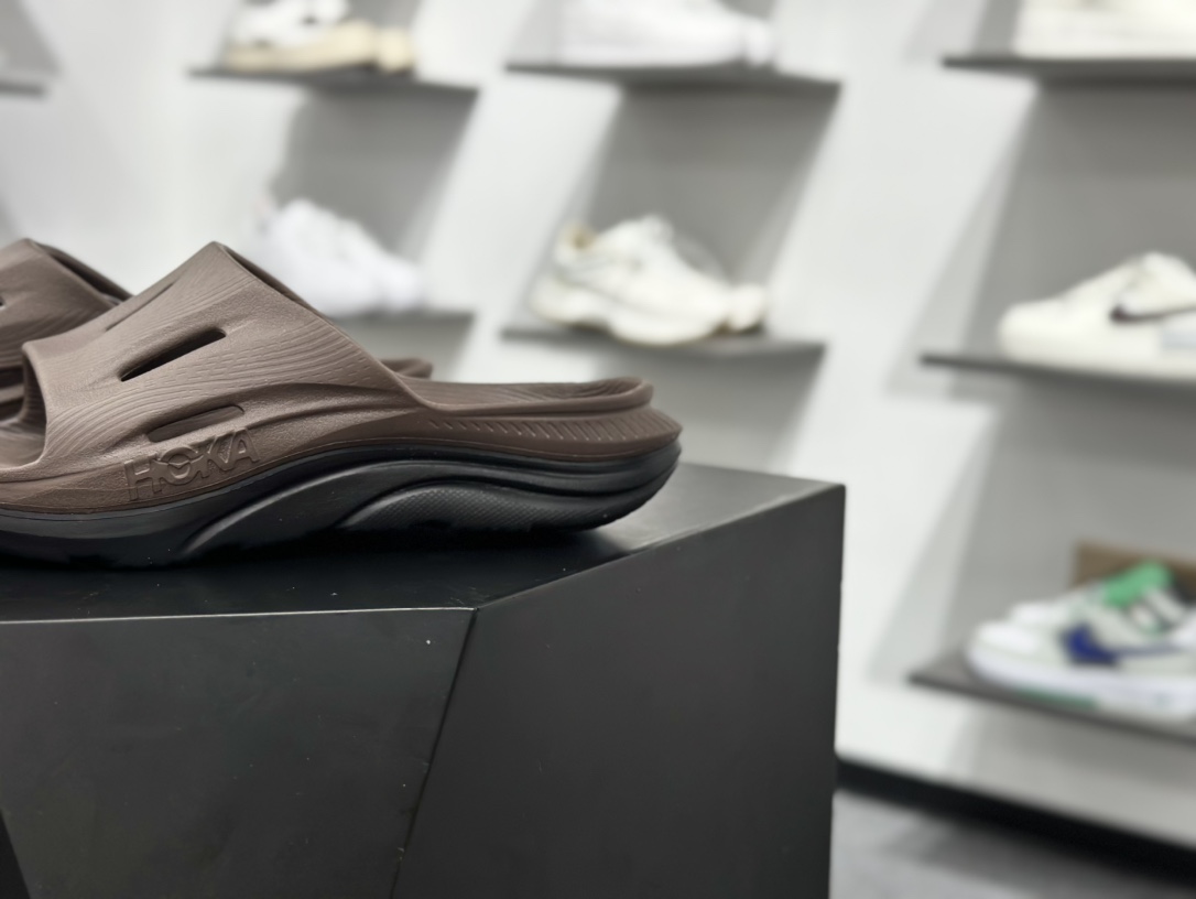 HOKA ONE ORA Recovery Slide 3 运动拖鞋