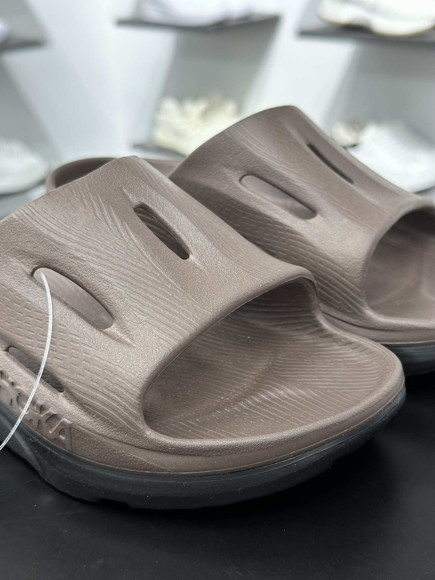 HOKA ONE ORA Recovery Slide 3 运动拖鞋