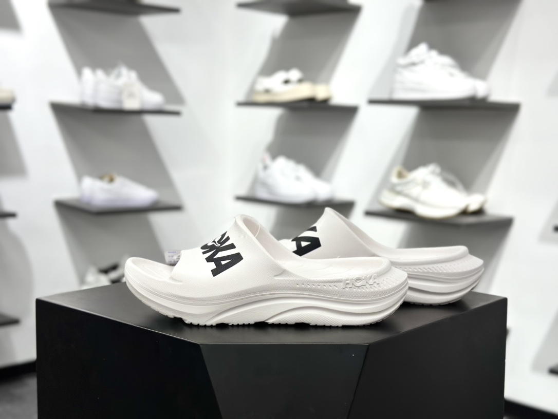 裸鞋圈最强HOKA ONE ONE Ora Athletic Slide 市场稀缺货源 上图即是独家产品 知名运动拖鞋