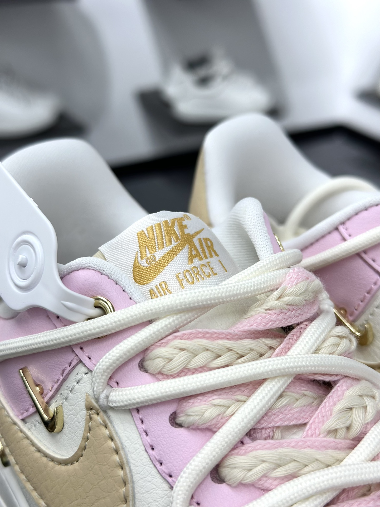 Nike Air Force 1 Low 粉糖蜜语 ZB2574-600