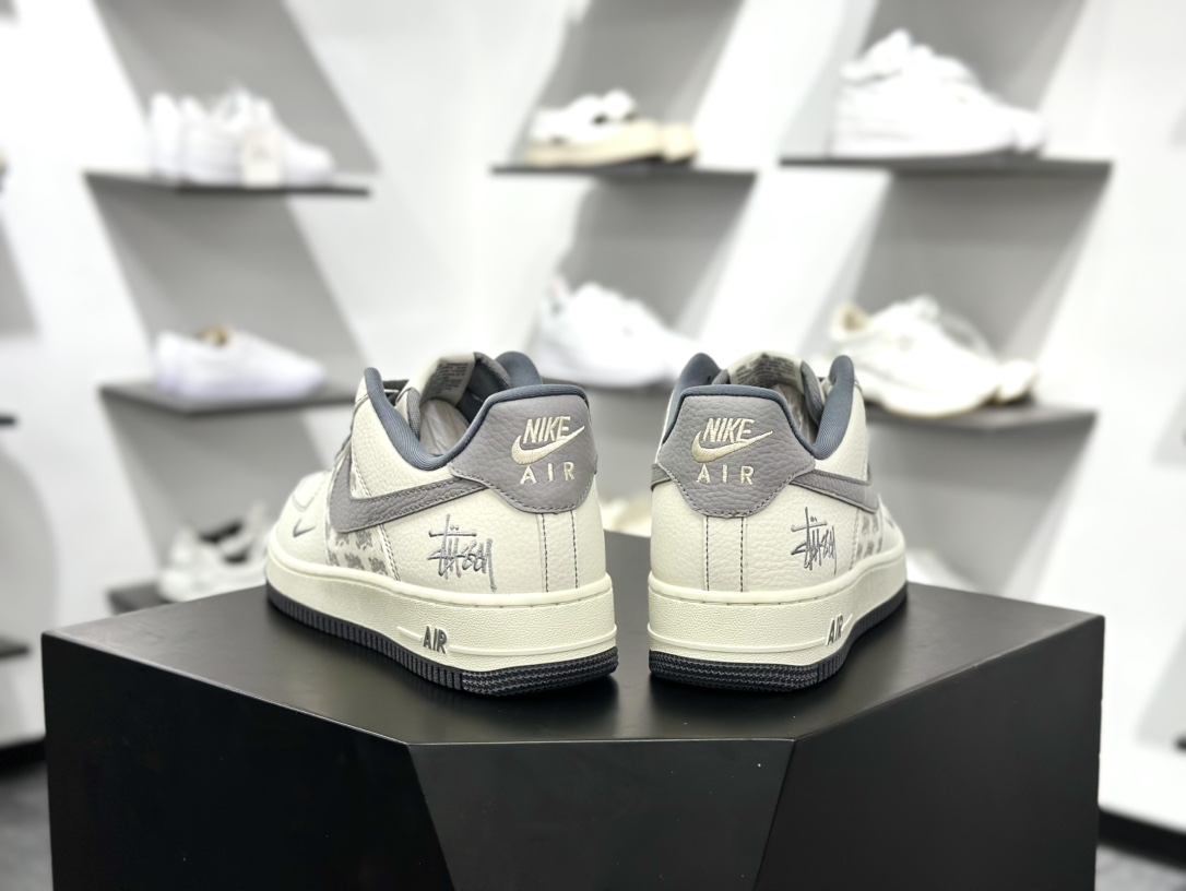 Nike Air Force 1 Low 斯图西联名 BZ6808-101