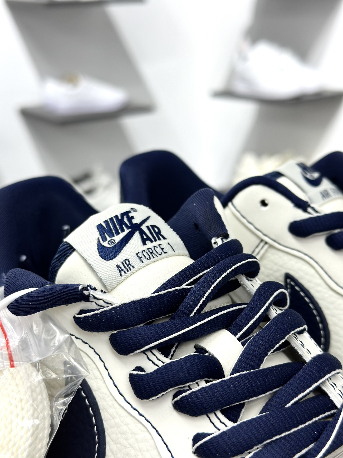 耐克Nike By You Air Force 1'07 Low Retro”Beige/Blue”空军一号板鞋“皮革米白深蓝NIKE钩子印标” SC9207-535