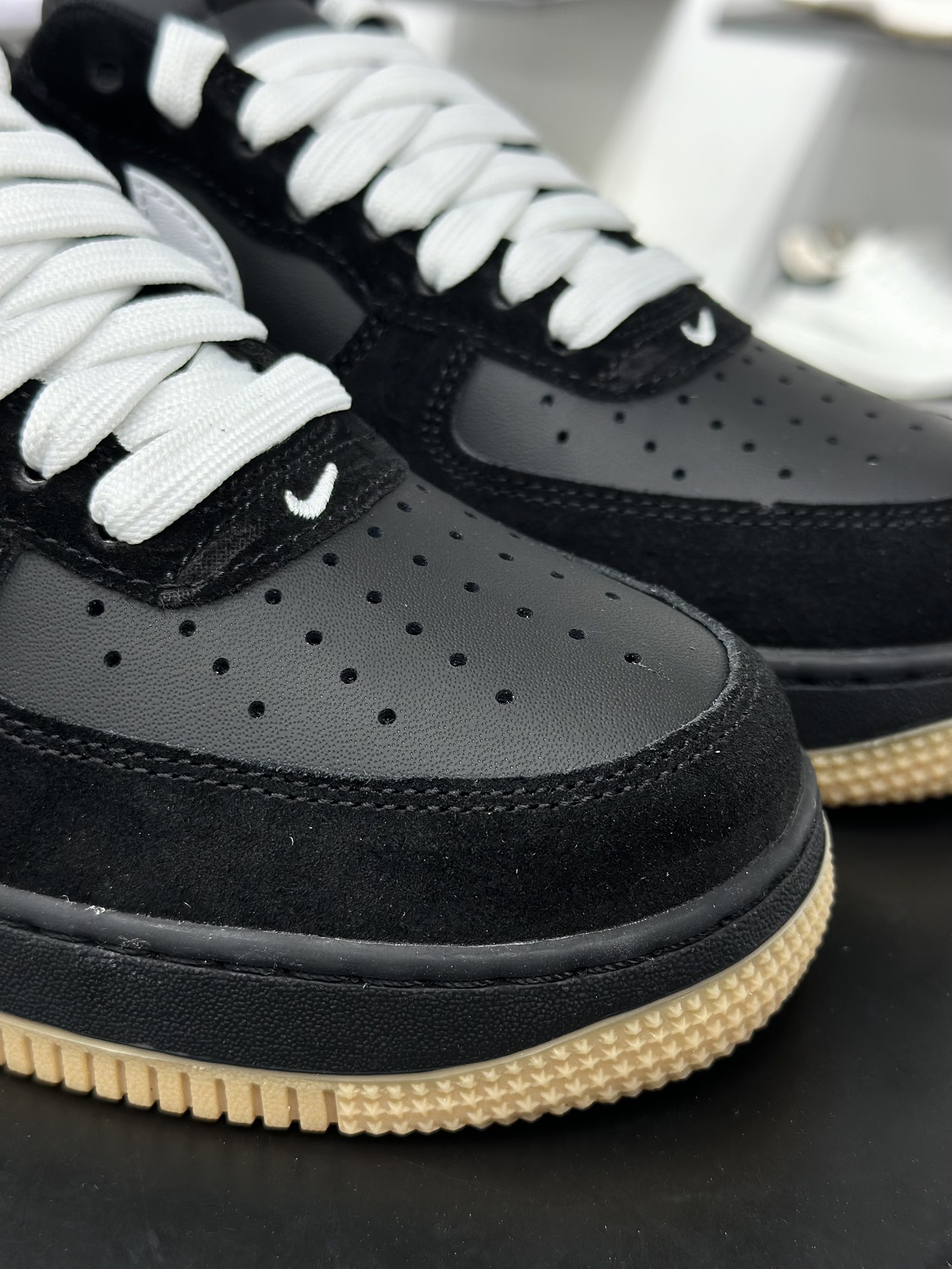 180 Air Force 1 '07 Low 黑白生胶 IB6388-001