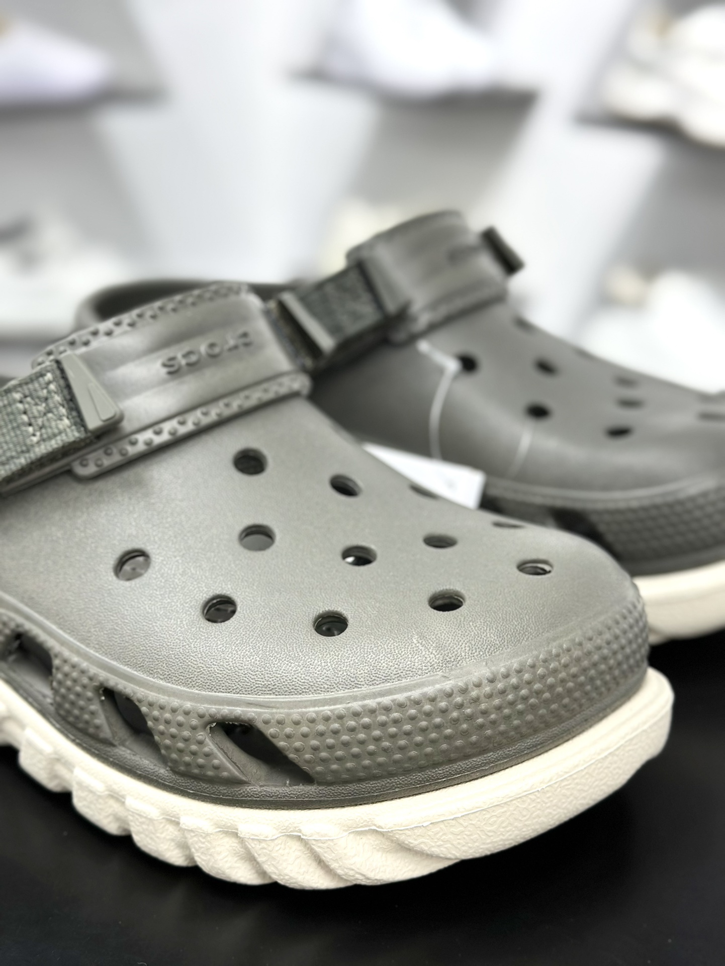 125 【卡骆驰】Crocs 卡骆驰 Duet Max Cl涡轮系列 柔软舒适 沙滩鞋洞洞鞋卡骆驰 Duet Max Cl涡轮 洞洞鞋