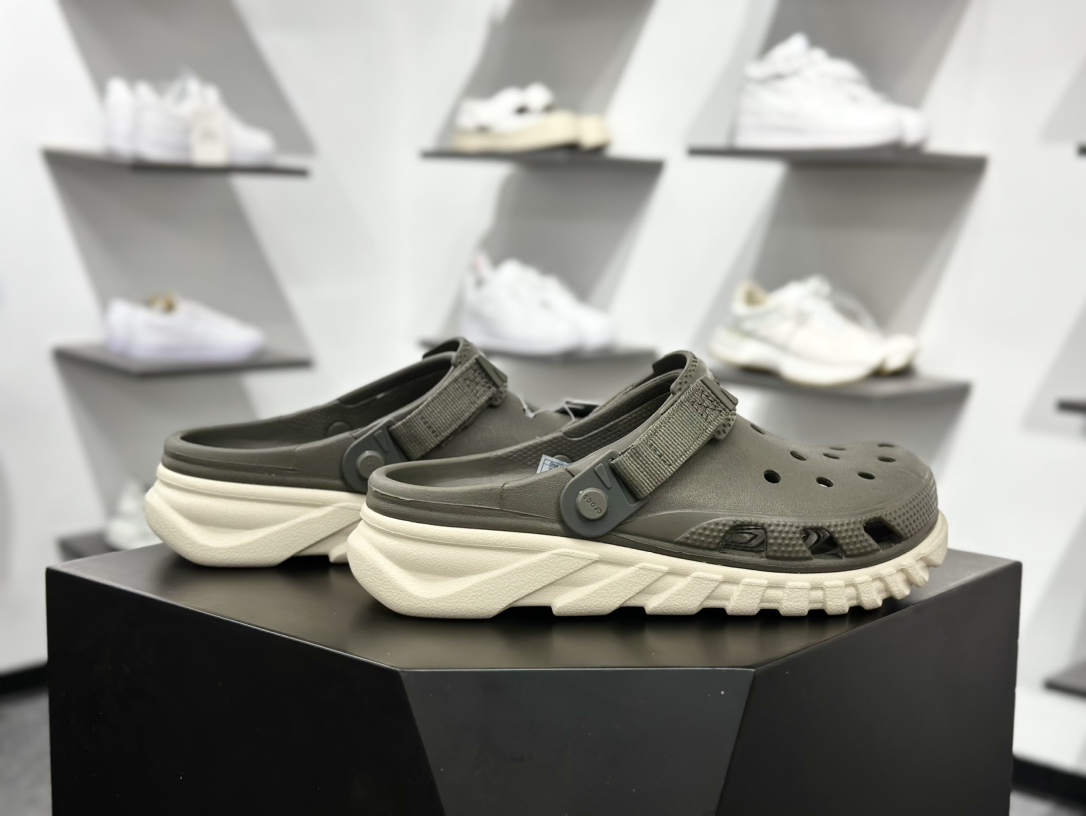 125 【卡骆驰】Crocs 卡骆驰 Duet Max Cl涡轮系列 柔软舒适 沙滩鞋洞洞鞋卡骆驰 Duet Max Cl涡轮 洞洞鞋
