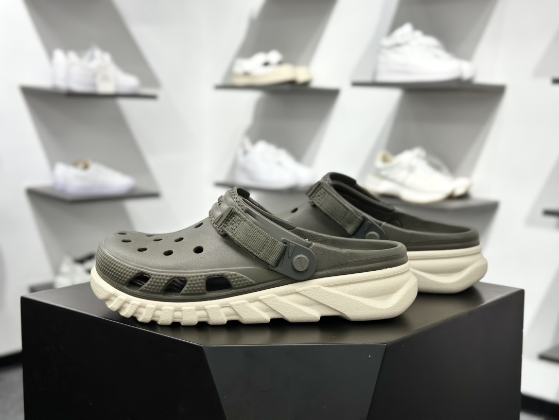 125 【卡骆驰】Crocs 卡骆驰 Duet Max Cl涡轮系列 柔软舒适 沙滩鞋洞洞鞋卡骆驰 Duet Max Cl涡轮 洞洞鞋
