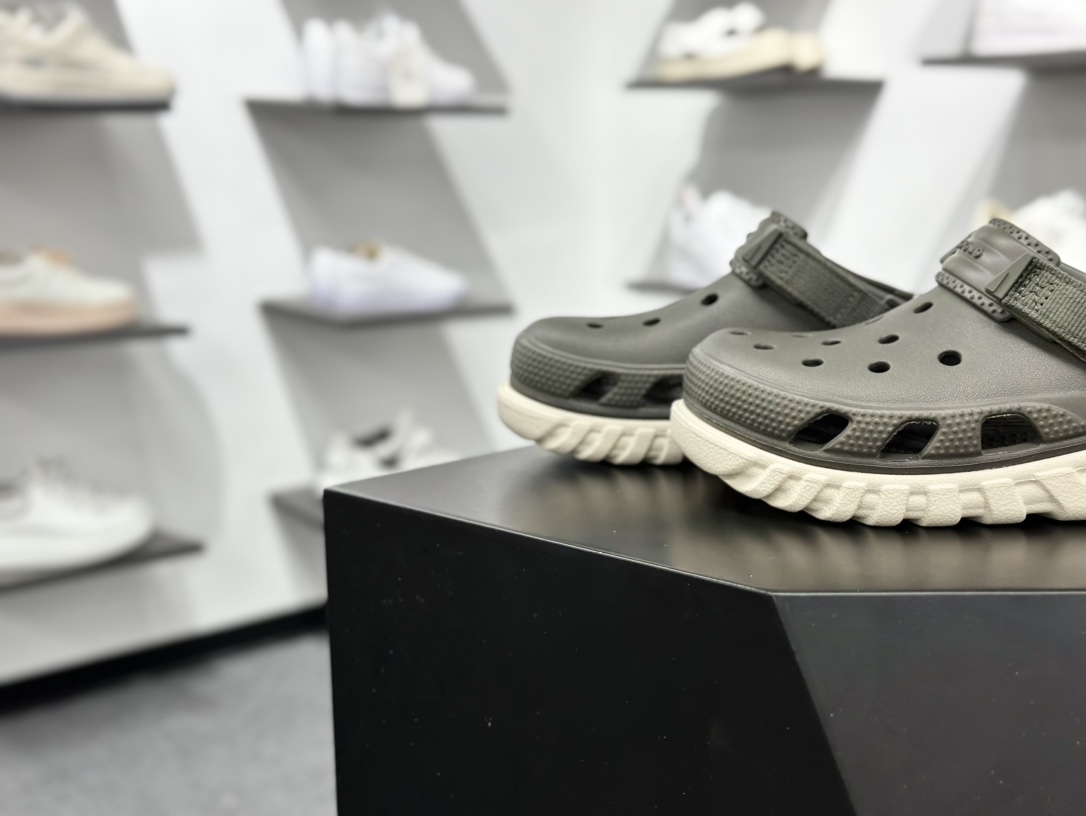 125 【卡骆驰】Crocs 卡骆驰 Duet Max Cl涡轮系列 柔软舒适 沙滩鞋洞洞鞋卡骆驰 Duet Max Cl涡轮 洞洞鞋