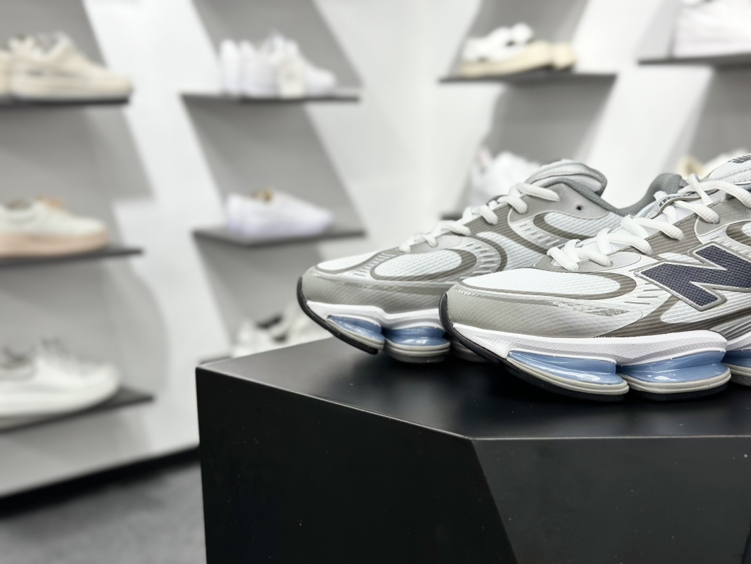 200 New Balance 新百伦 网面休闲鞋 U2000AA