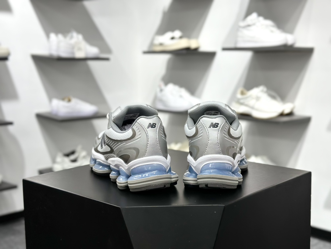 200 New Balance 新百伦 网面休闲鞋 U2000AA