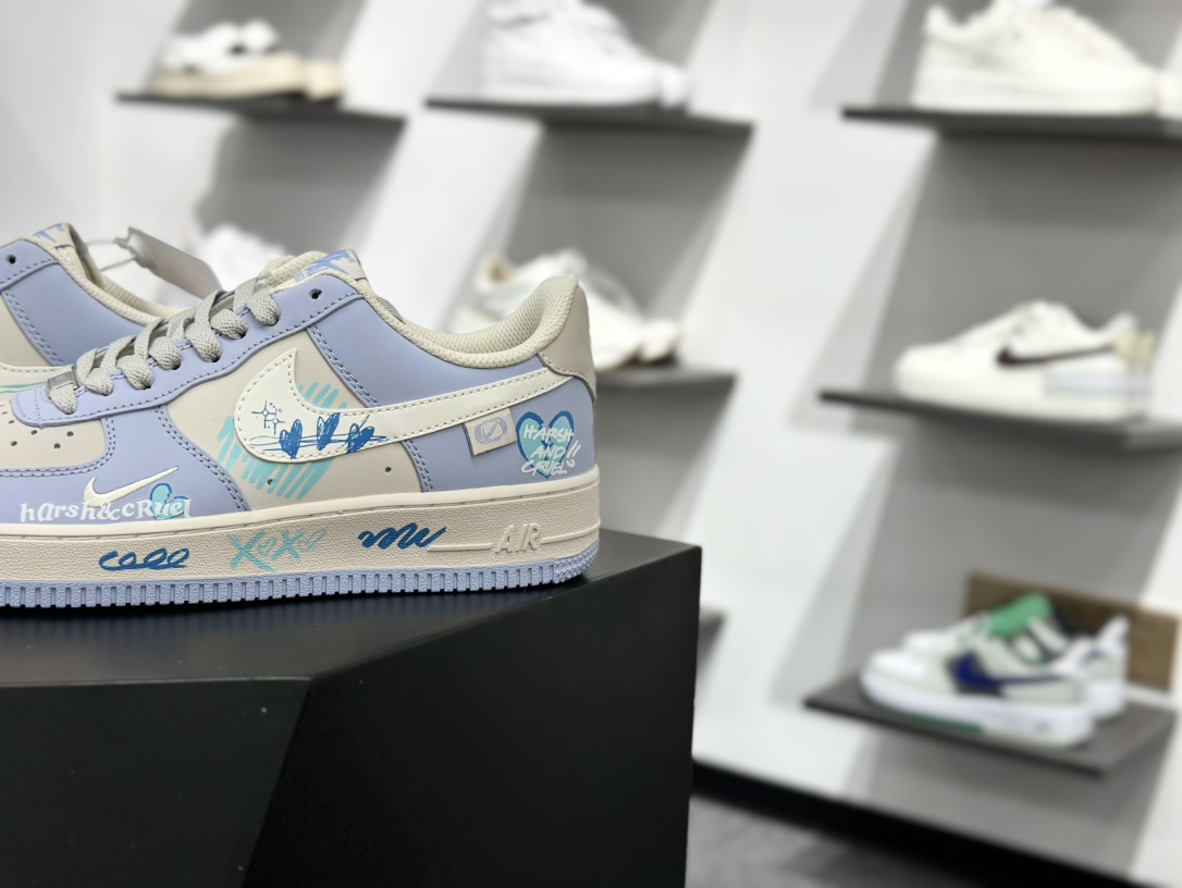 260 Nike Air Force 1 Low 07 Hello Kitty/凯蒂猫 米蓝粉小钩 DB3301-222