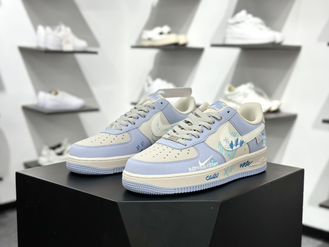 260 Nike Air Force 1 Low 07 Hello Kitty/凯蒂猫 米蓝粉小钩 DB3301-222