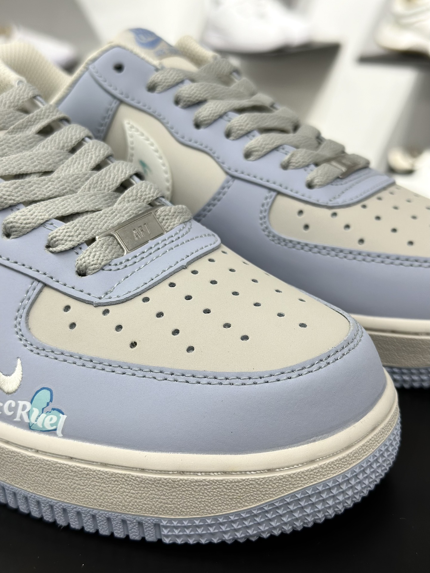 260 Nike Air Force 1 Low 07 Hello Kitty/凯蒂猫 米蓝粉小钩 DB3301-222