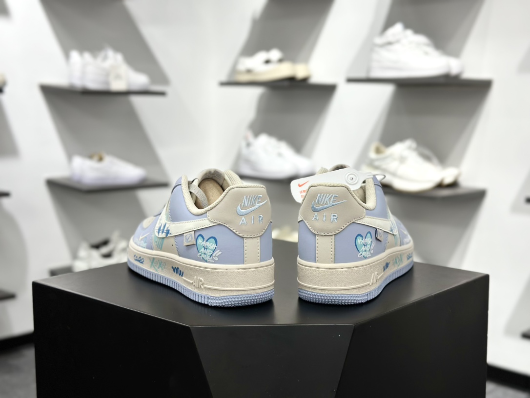 260 Nike Air Force 1 Low 07 Hello Kitty/凯蒂猫 米蓝粉小钩 DB3301-222