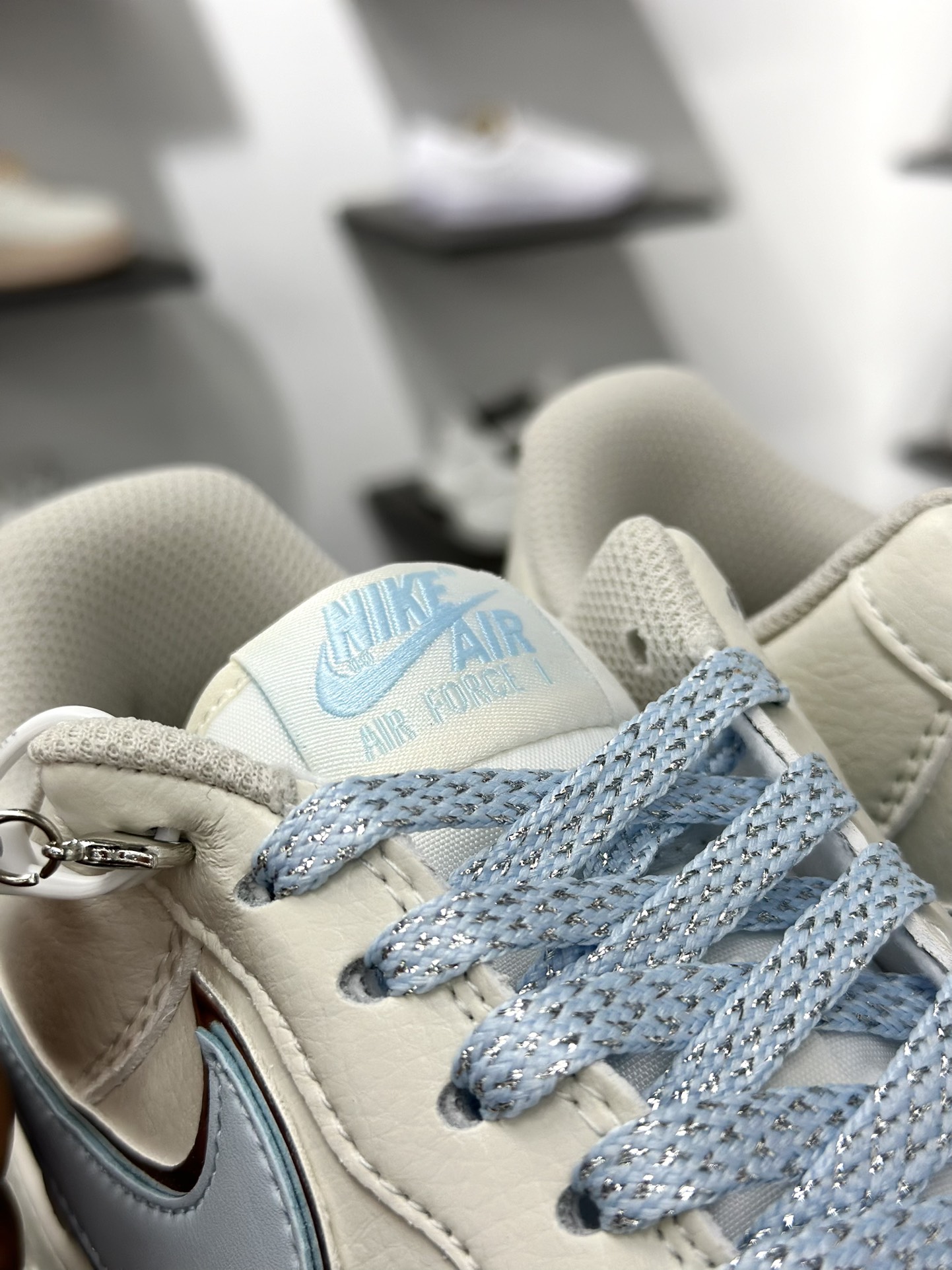 200 Air Force 1 '07 Low 白浅蓝小钩 BM1996-099