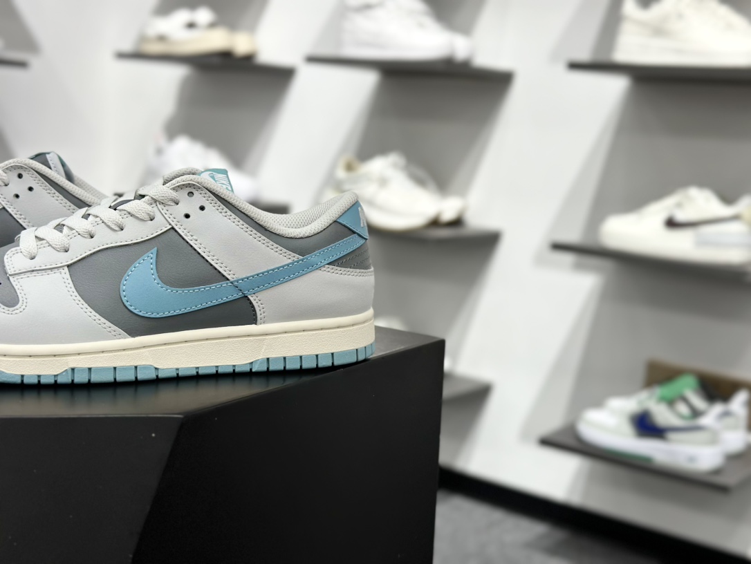 200 NIKE SB Dunk Low HF5441-001